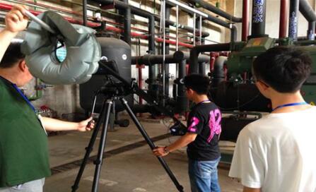 2���֮�ȵ�����Ƭ�Ĕz�����X��